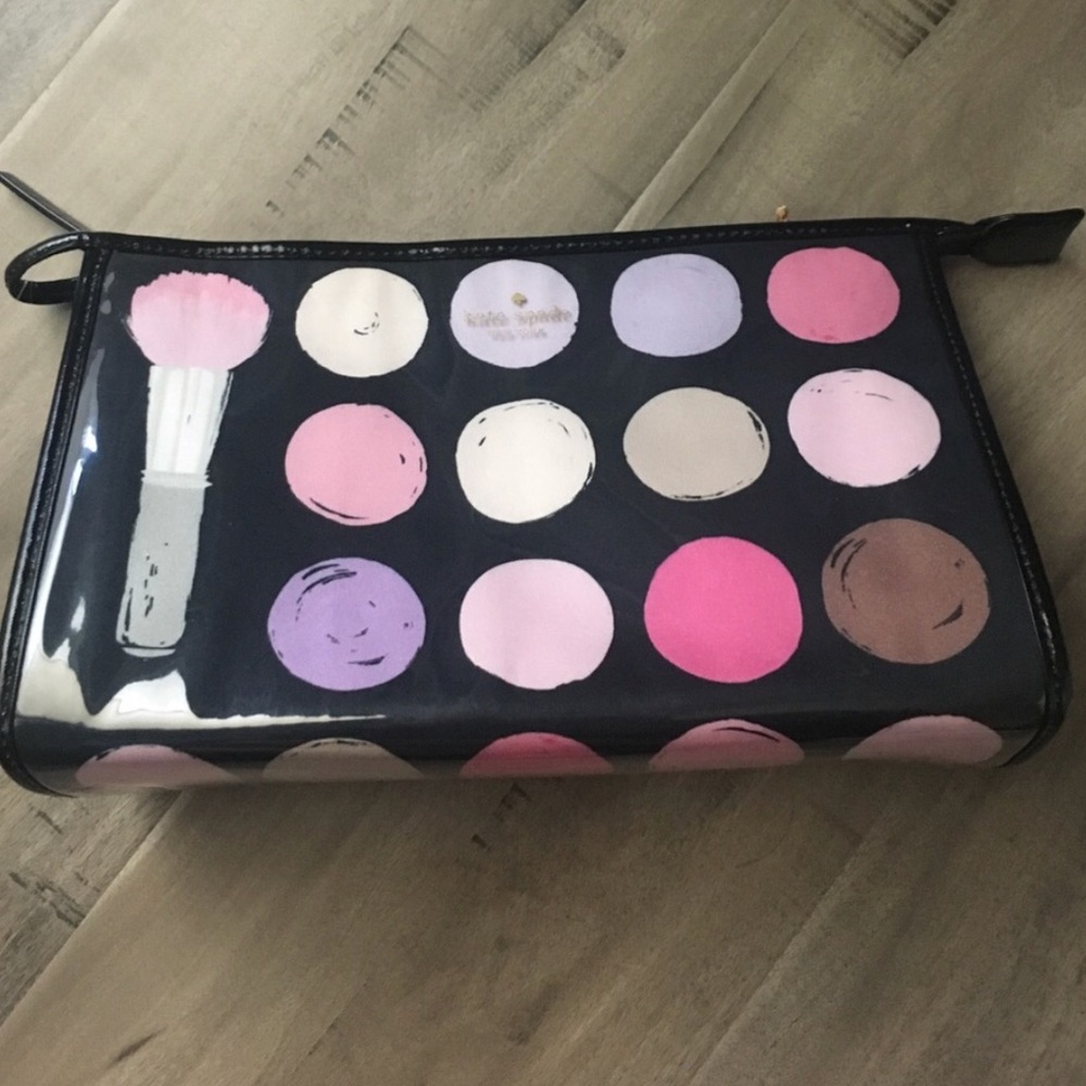 Kate spade Make up bag EUC. So cute! 😍